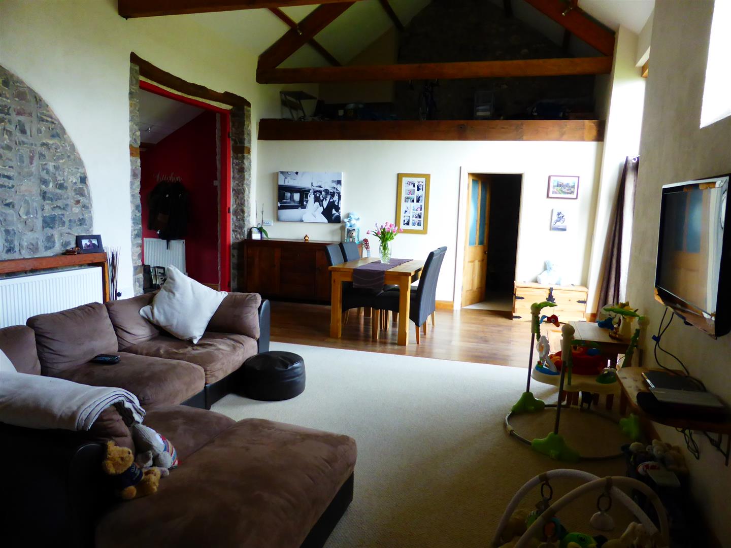 ANOTHER ROOM ASPECT
